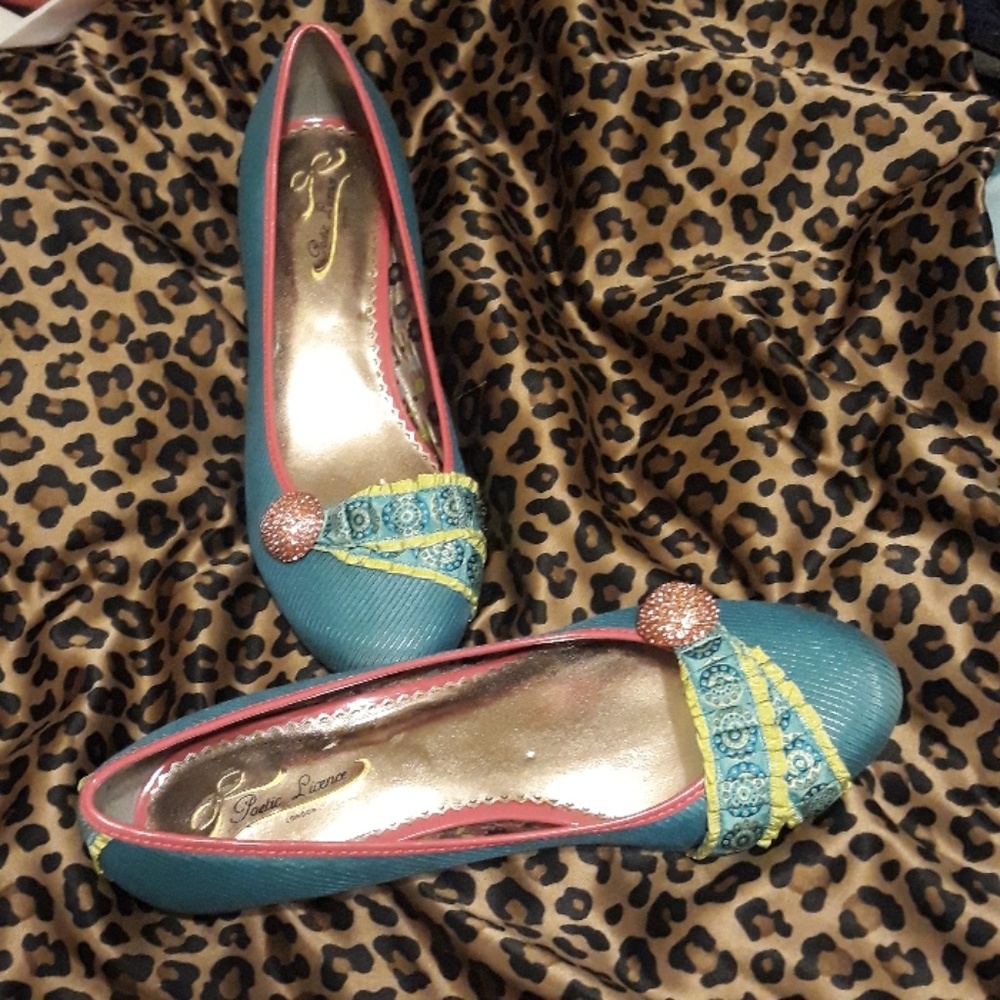 Exciting! Poetic Licence Colorful Flats